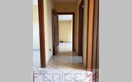 Elegante Quadrilocale in Parco – Comodità e Servizi