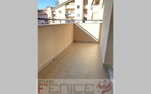 Elegante Quadrilocale in Parco – Comodità e Servizi