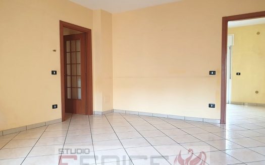 Elegante Quadrilocale in Parco – Comodità e Servizi