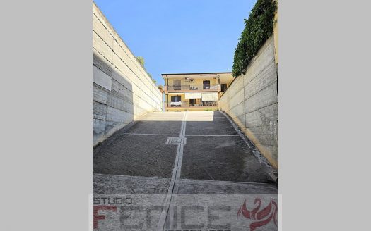 Splendido Appartamento Con Giardino a Teverola
